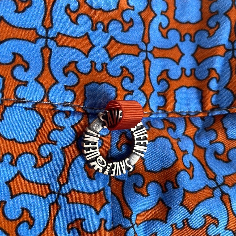 Save the Queen pants - Picture 8 of 9